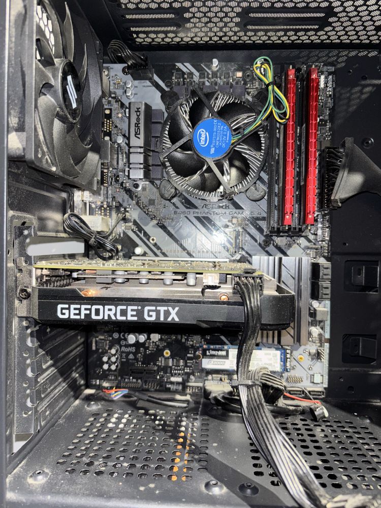 Zestaw komputerowy GTX 1660 Ti, i5-10400F, monitor 165 Hz.