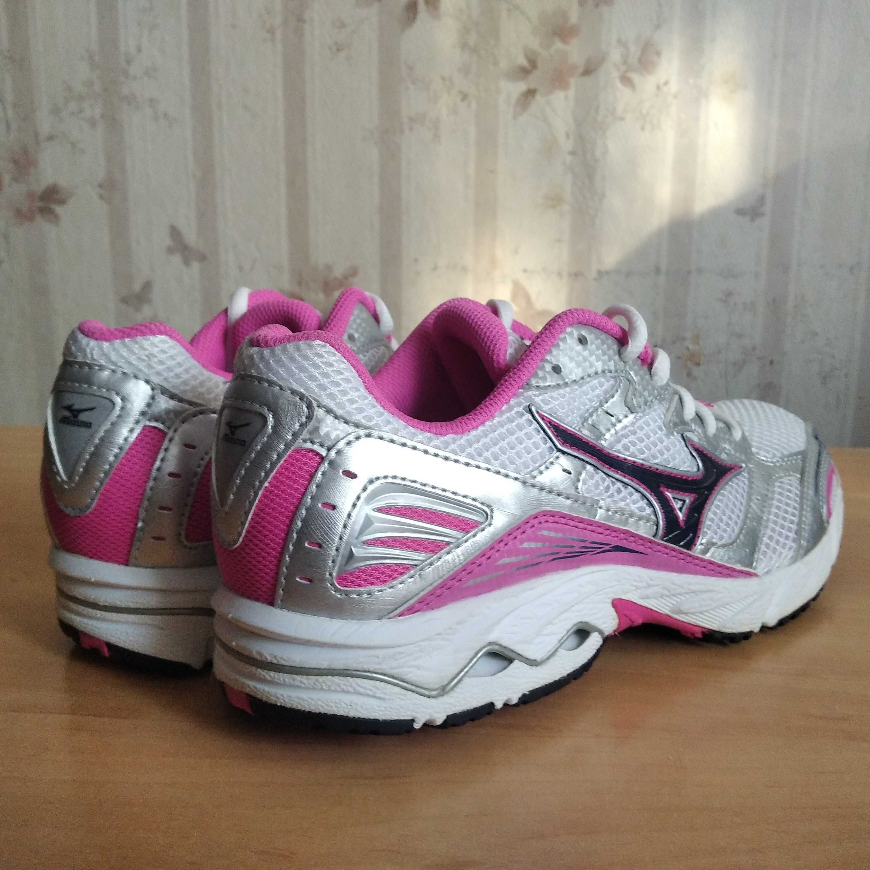 Profesjonalne buty biegowe MIZUNO WAVE ENDEAVOR 2 roz.eu-36.5