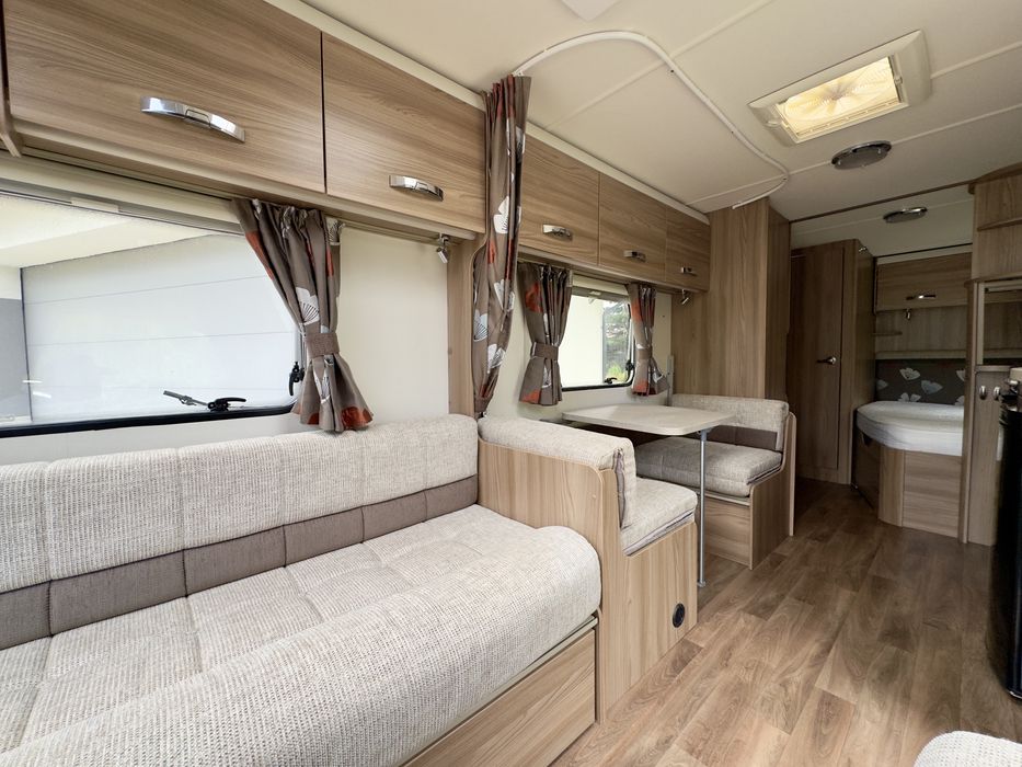 Przyczepa Kempingowa Swift Prestige z 2017 roku 6/7 osobowa.