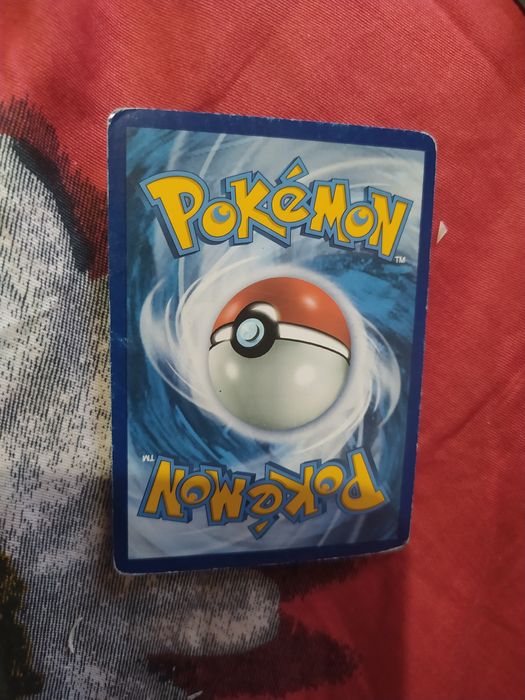 Pupitar Pokémon carta portuguesa 75/168