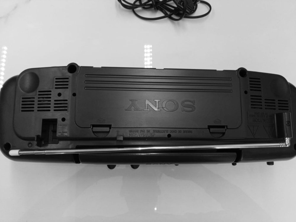 Stare radio magnetofon Sony CFS-200L - sprawne