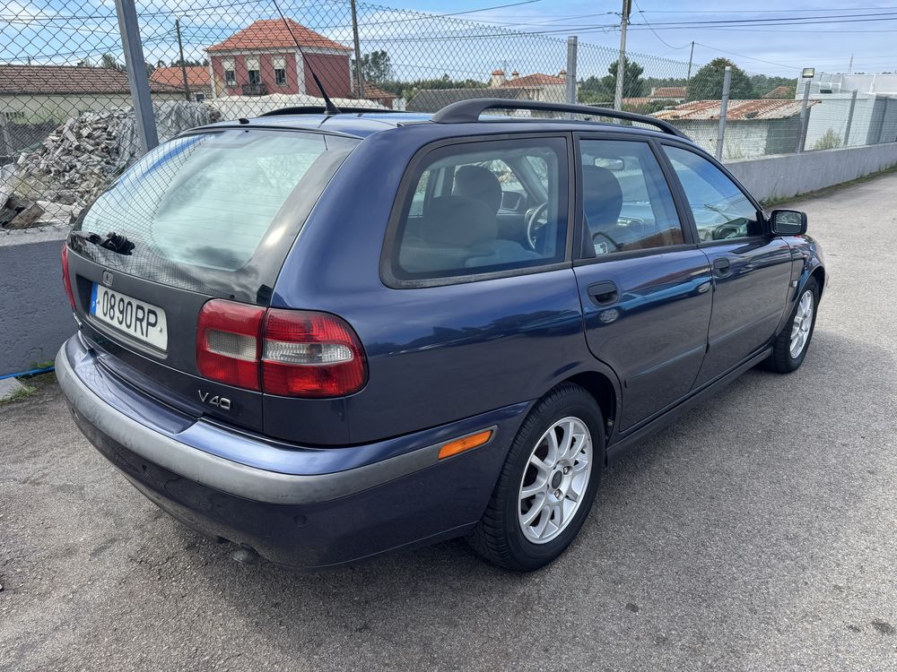 Vovlo v40 1.9DI 115cv