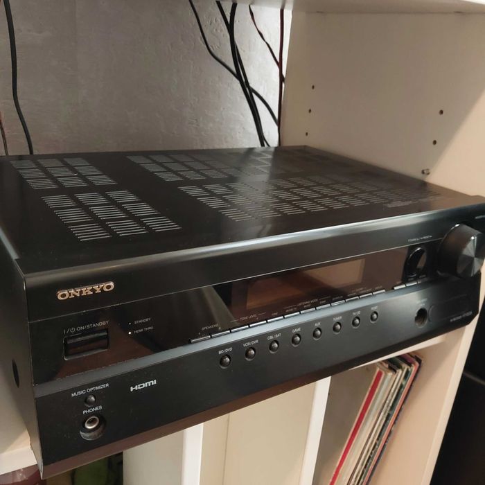 Amplituner AV Onkyo HT-R538 plus pełny zestaw głośników jamo