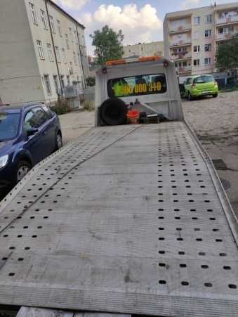 Sprzedam lawetę Renault master 3