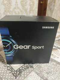 Продам смарт годинник Samsung gear sport