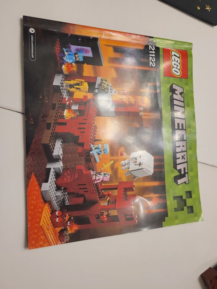 Lego Minecraft Forteca Netheru