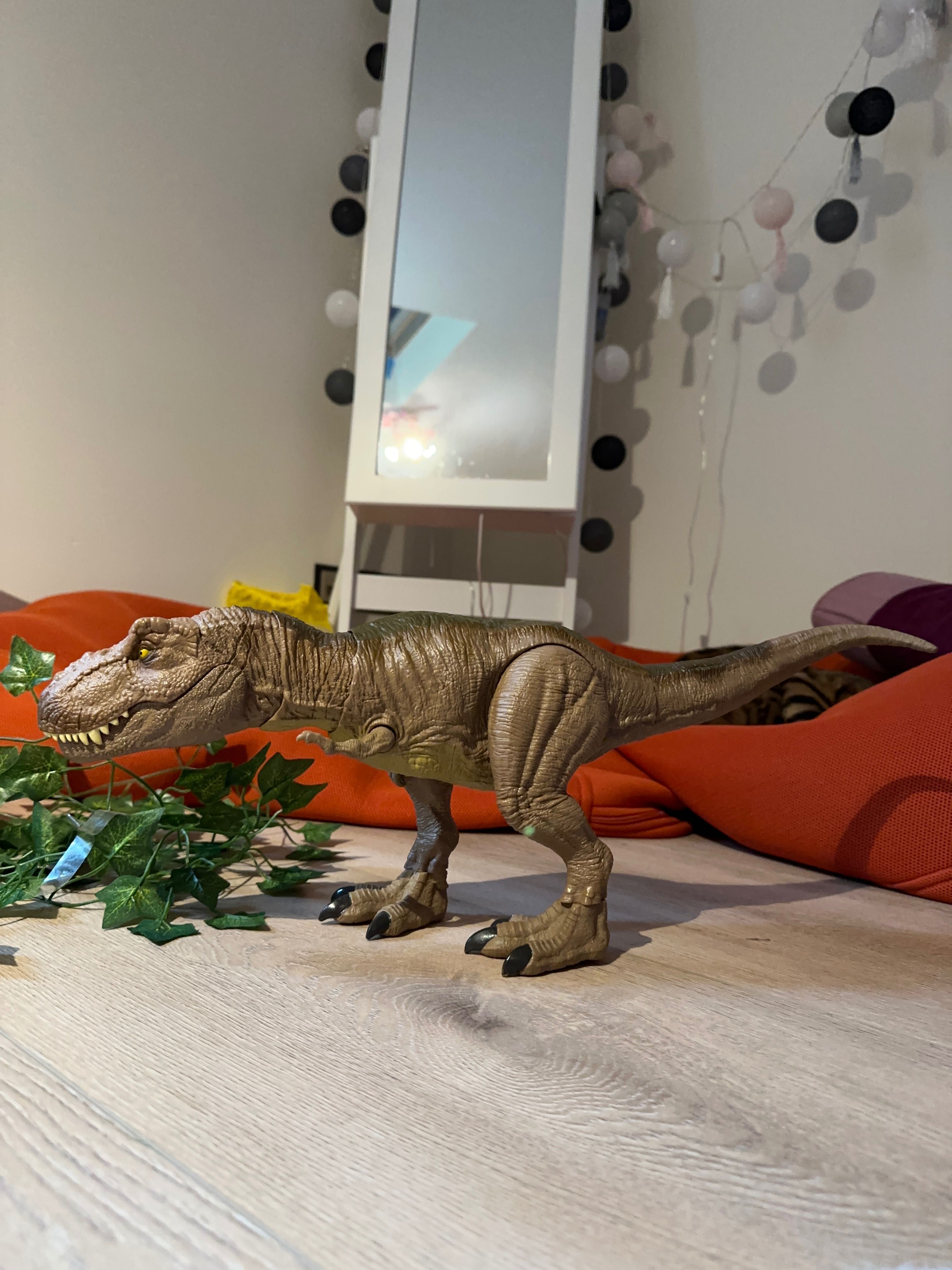 Mattel, Jurassic World, dinozaur Tyrannosaurus REX