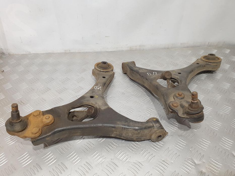 рычаг передний нижний левый шаровая под замену Honda Civic разборка
