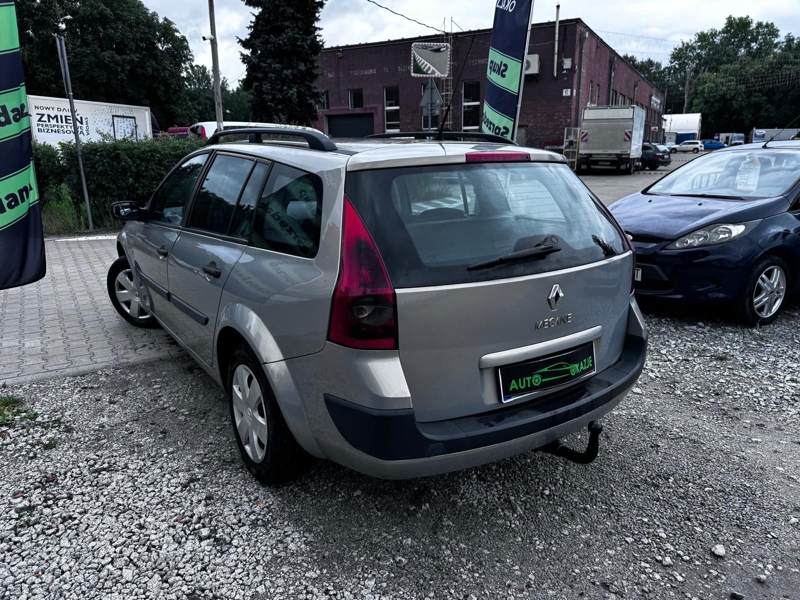 Renault Megane 1.9d// klima// opłaty//hak// oszczędny// zamiana