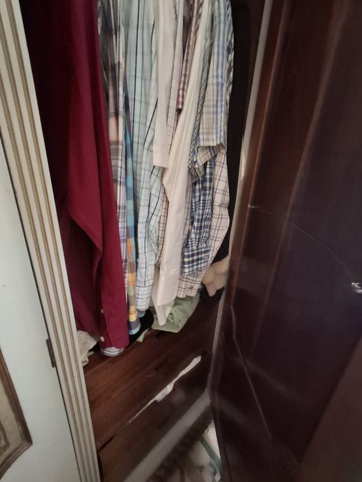 Enorme guarda vestidos madeira maciça lacado com extra