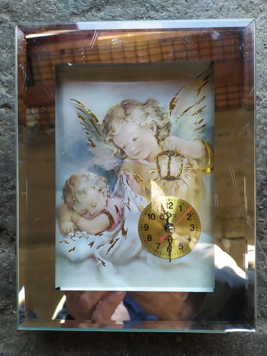 Часы настенные разные. (договорная).