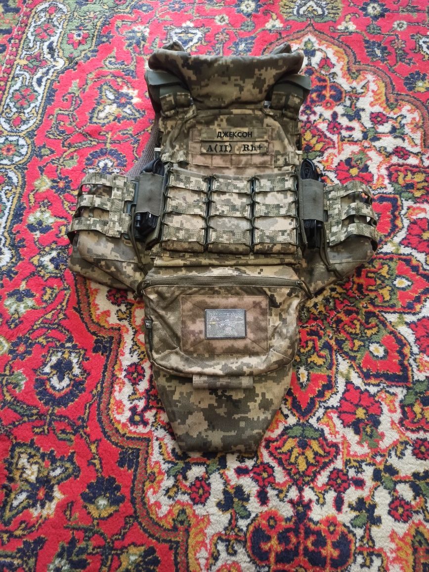 Бронежилет від компанії Балістика (сармат). ,