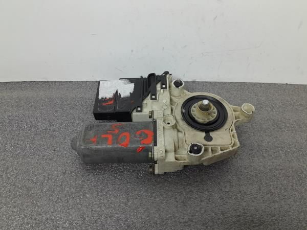 Motor vidro trás esquerdo VOLKSWAGEN Golf V (1K1)