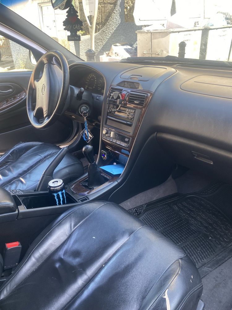 Nissan Maxima 2000