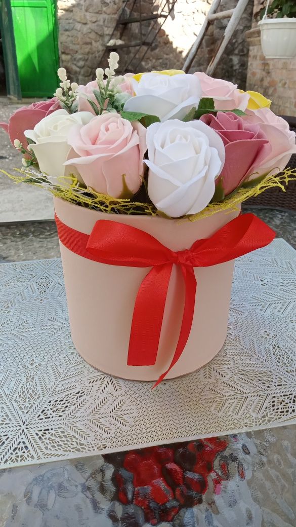 Букет з мильними трояндами (19 шт)