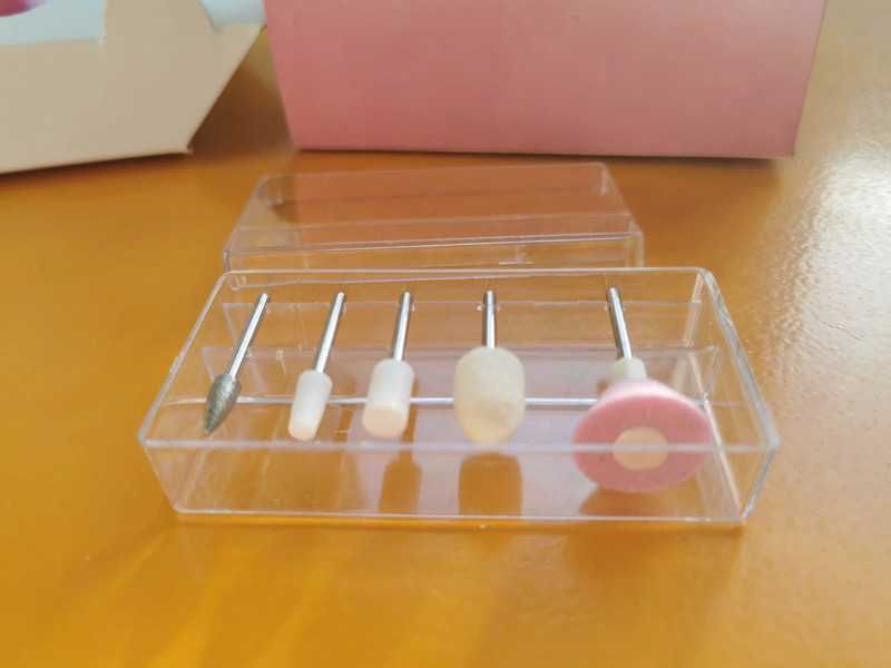 Mini zestaw do manicure NOWY