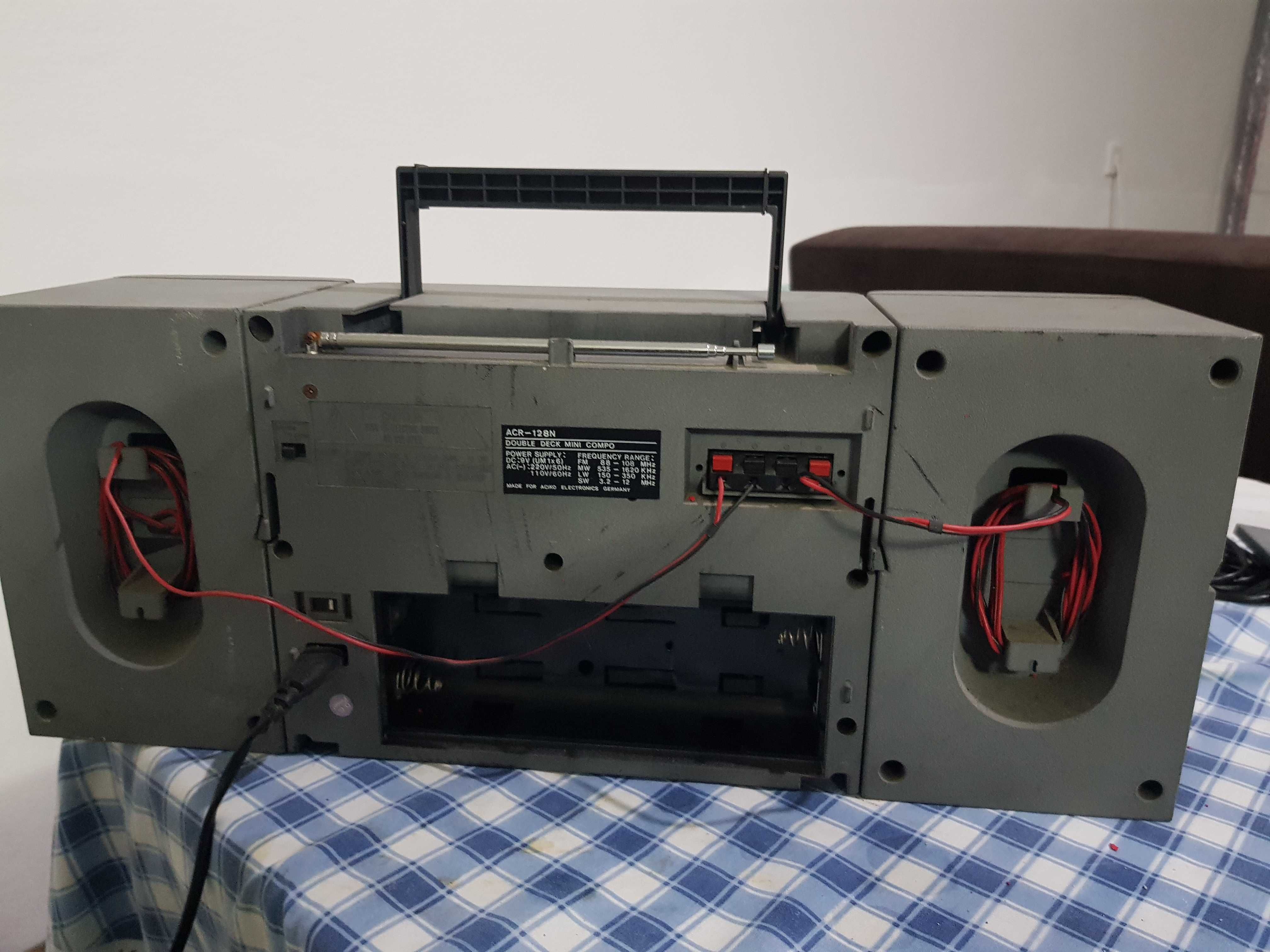 radio bombox vintage