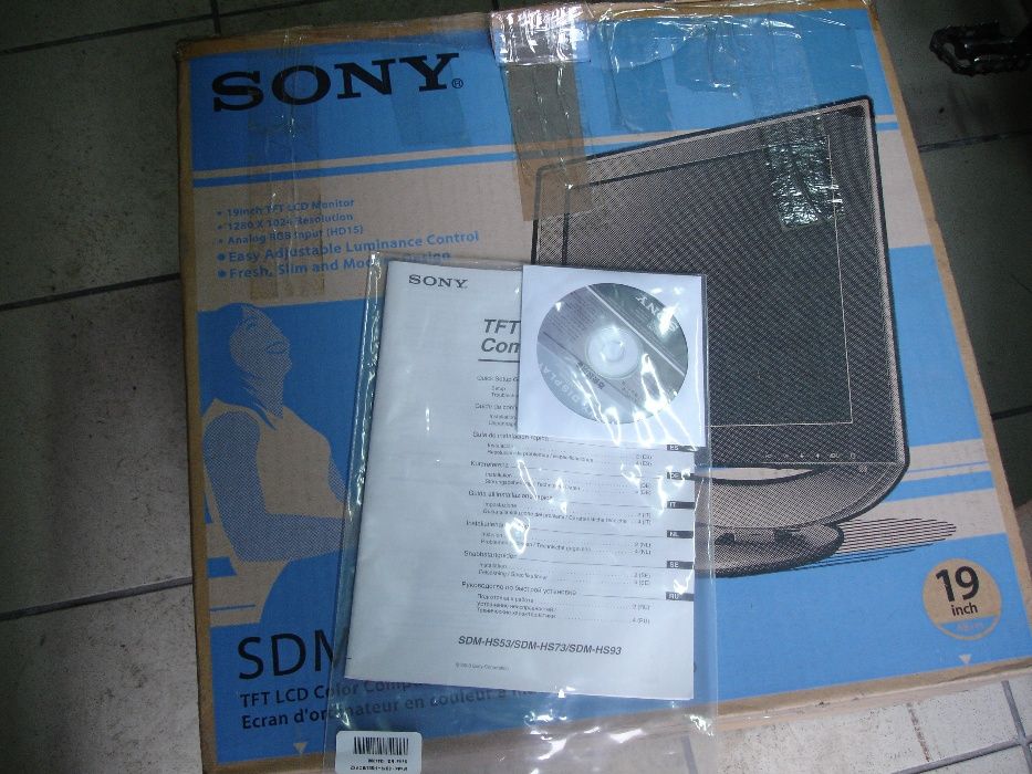 monitor sony 19 SDM-HS93