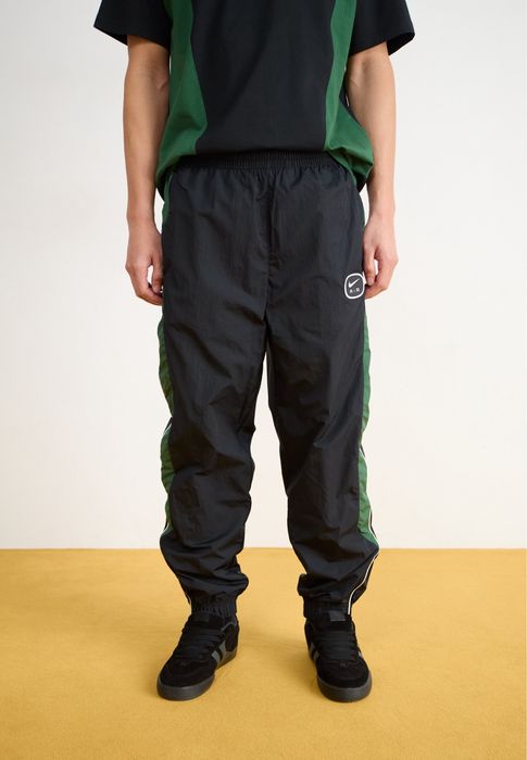 Мужские спортивные штаны Nike Swoosh Air S/L/XL