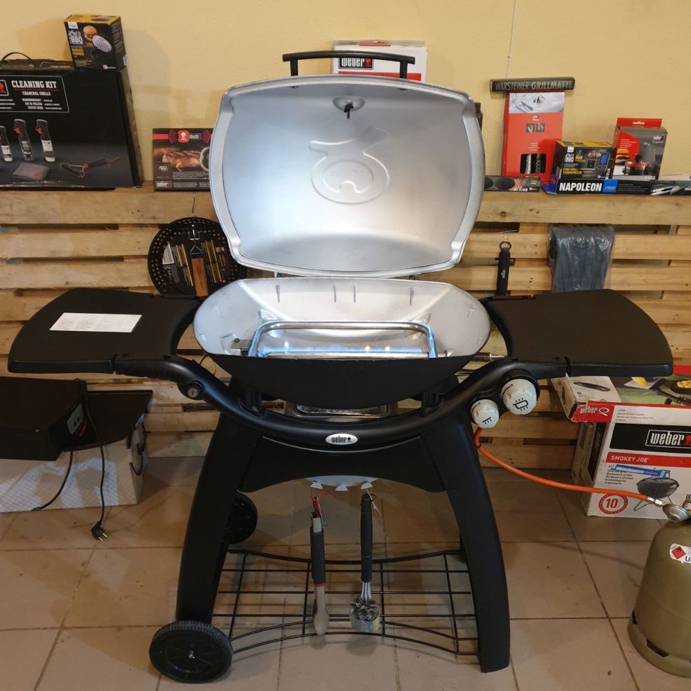 Газовий гриль Weber Q3200