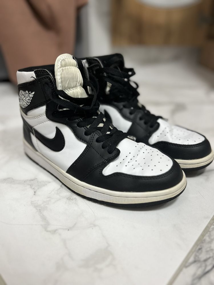 Продам Nike Air Jordan Retro 1 high 40 розмір