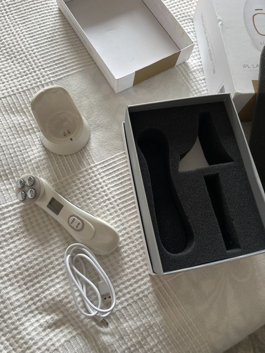 Laser hair remover e Led rejuvention face wand