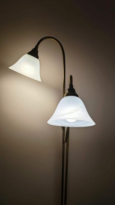 Lampa wisząca (żyrandol) plus lampa podłogowa stojąca
