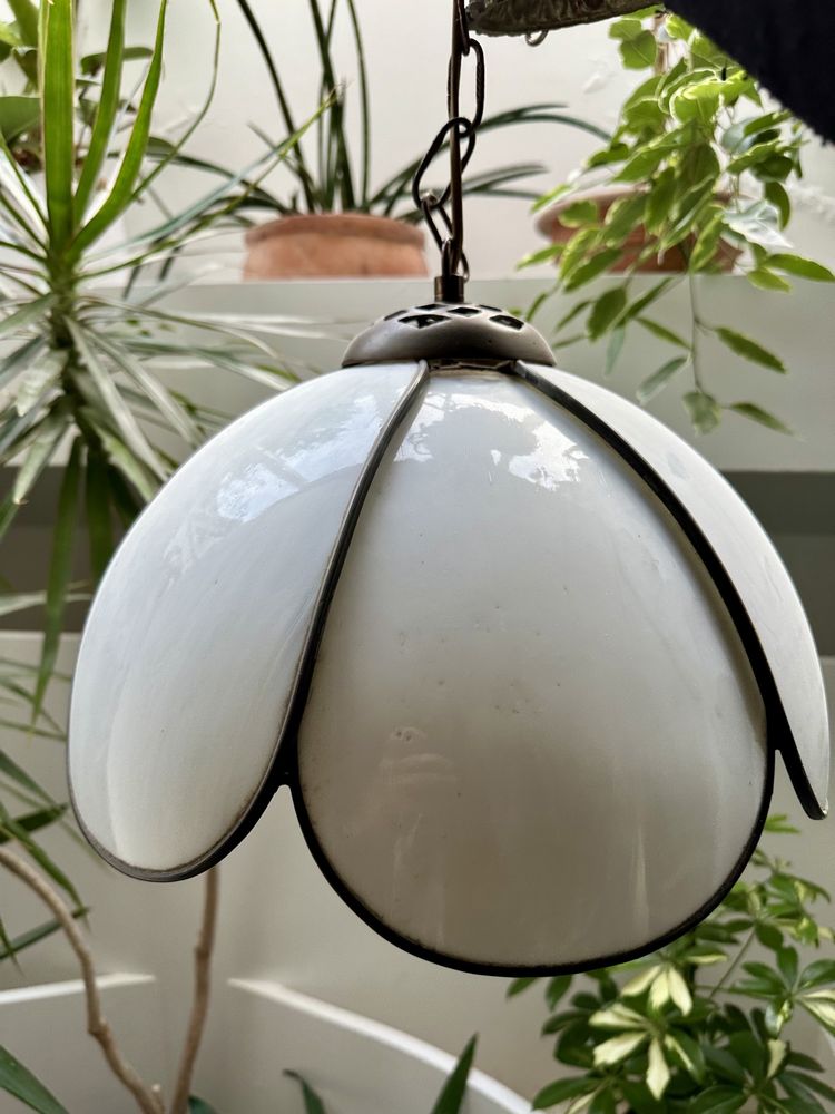 Zestaw trzech lamp witrażowych w stylu Tiffany