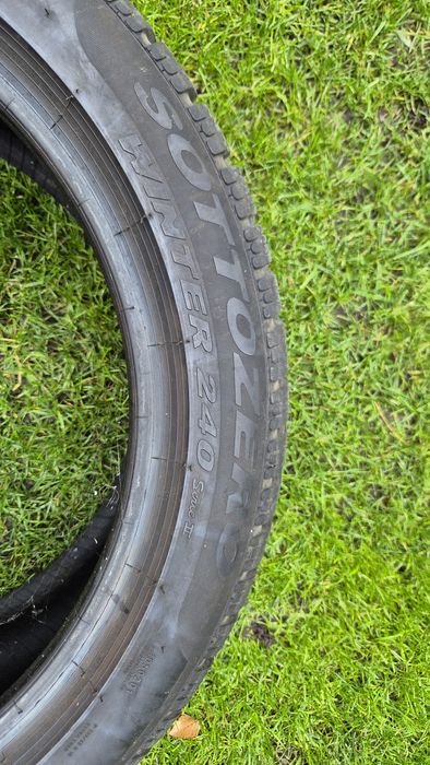 Pirelli Sottozero 235/45 R18