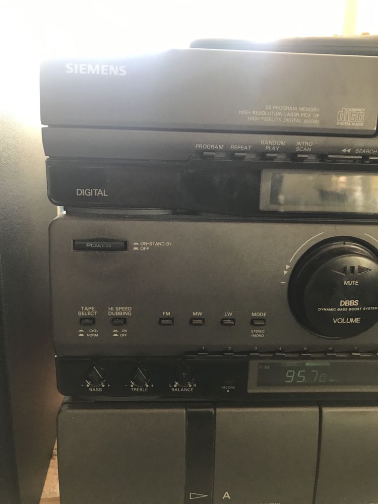 Siemens—zabytkowy zestaw muzyczny kupiony w pewex- ie . Sprawne radio