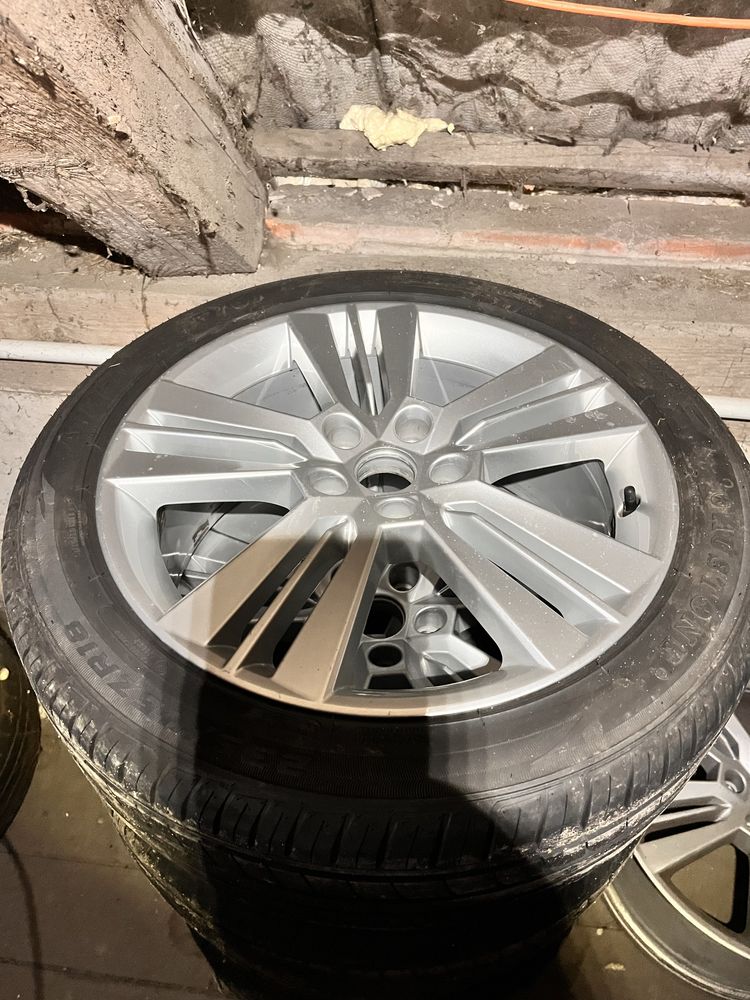 Sprzedam komplet kół vw skoda octavia superb 5x112 235/45r18