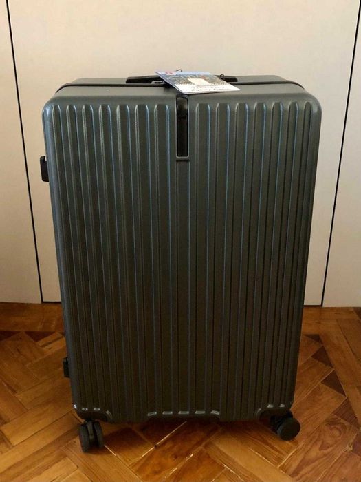 VENDO: Mala de Porão Japão, verde