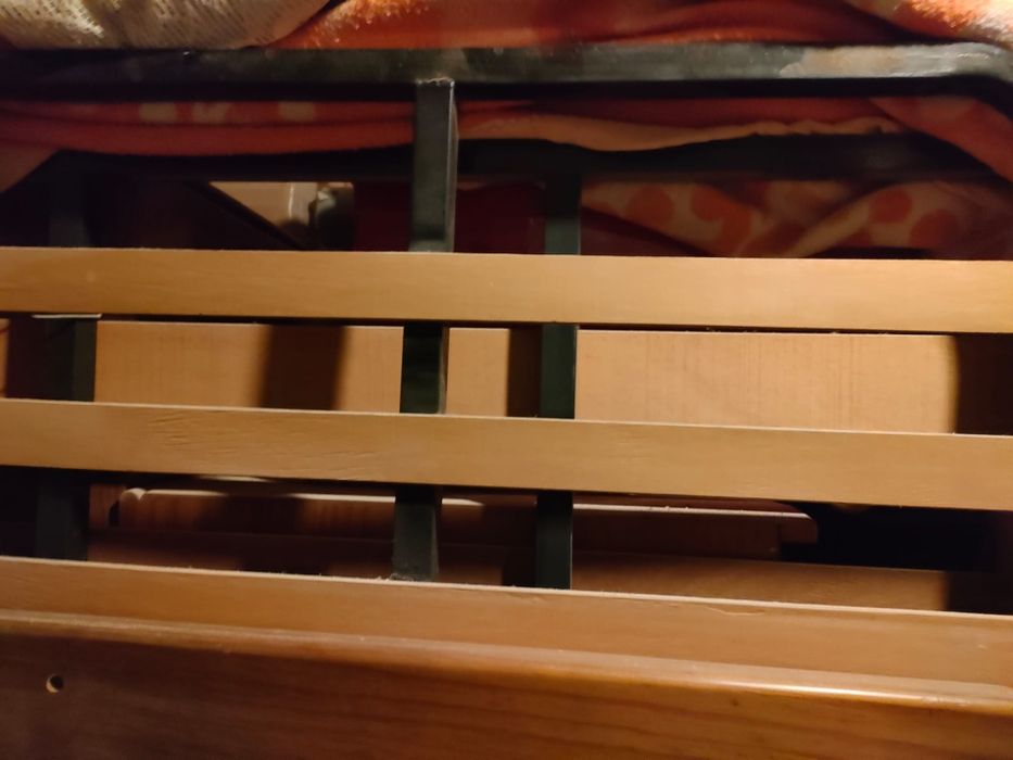 Cama como nova em cerejeira