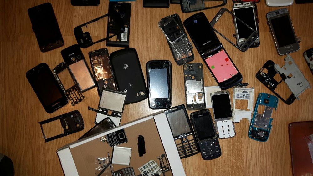 Czesci z telefonów