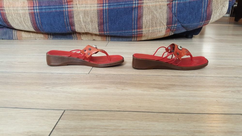 Sandałki ze skóry, kolor czerwony, Firmy AZALEIA, rozmiar 39