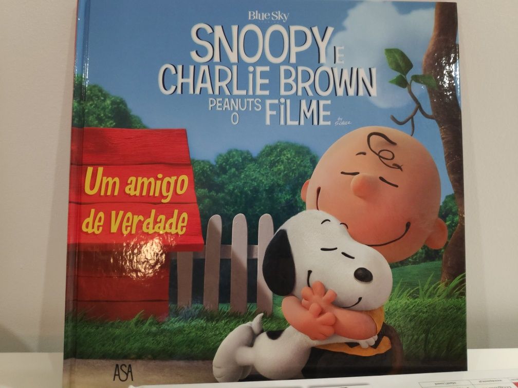 Conjunto de 3 Livros infantis Snoopy Aviões e Minions