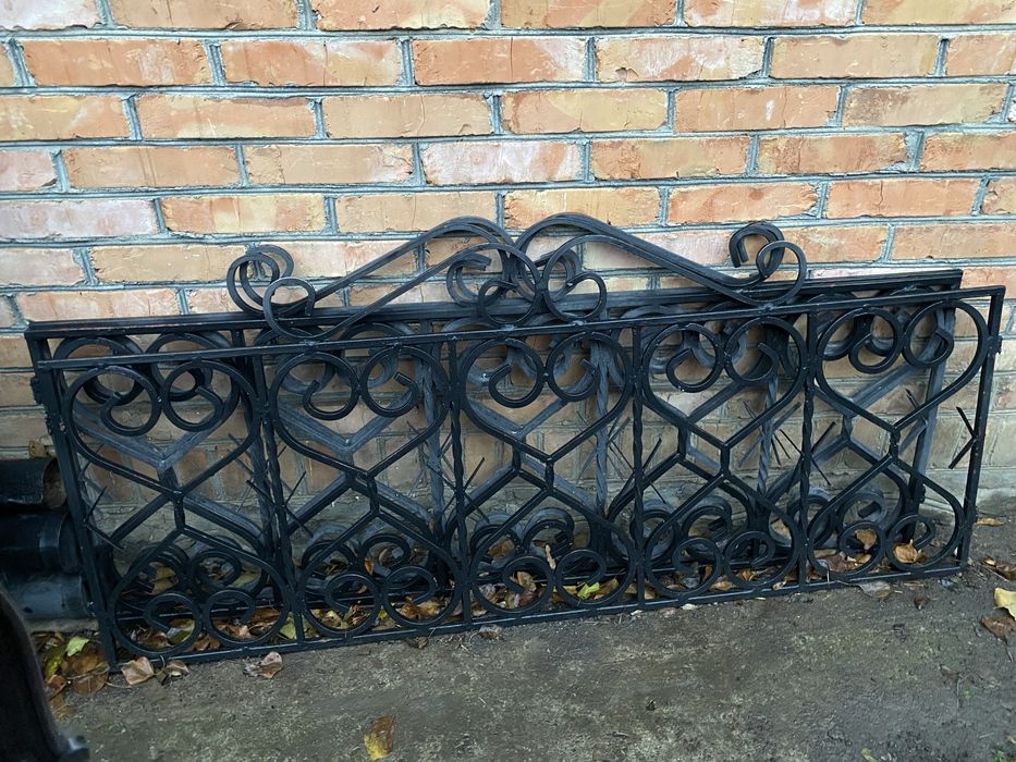 Придам секції ковані