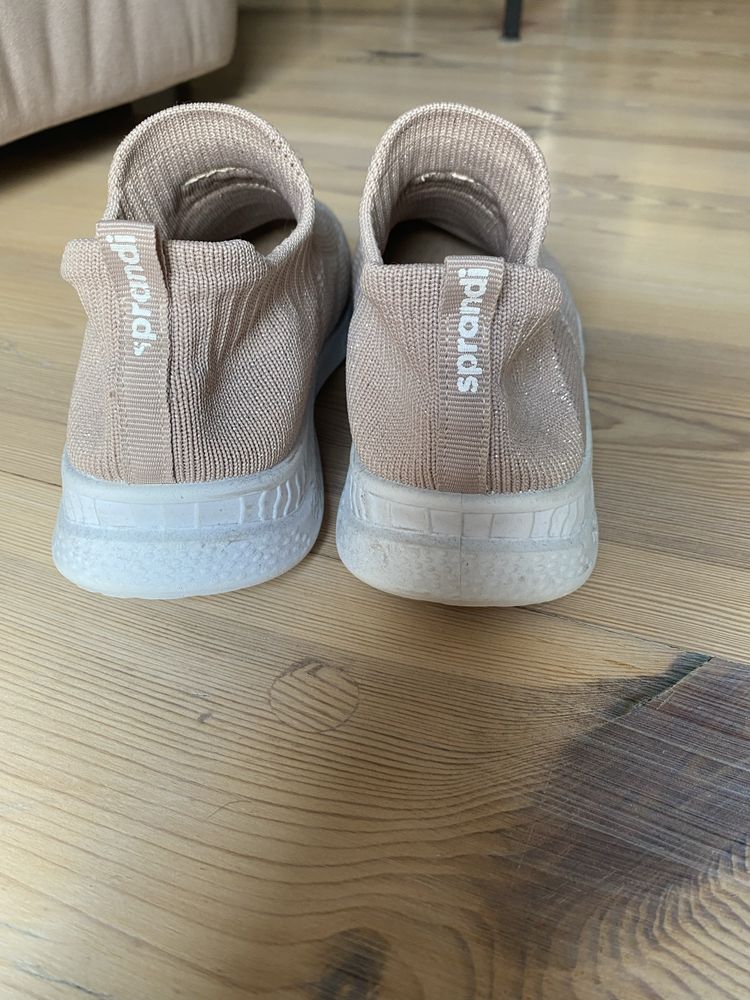 Sneakersy dziewczęce