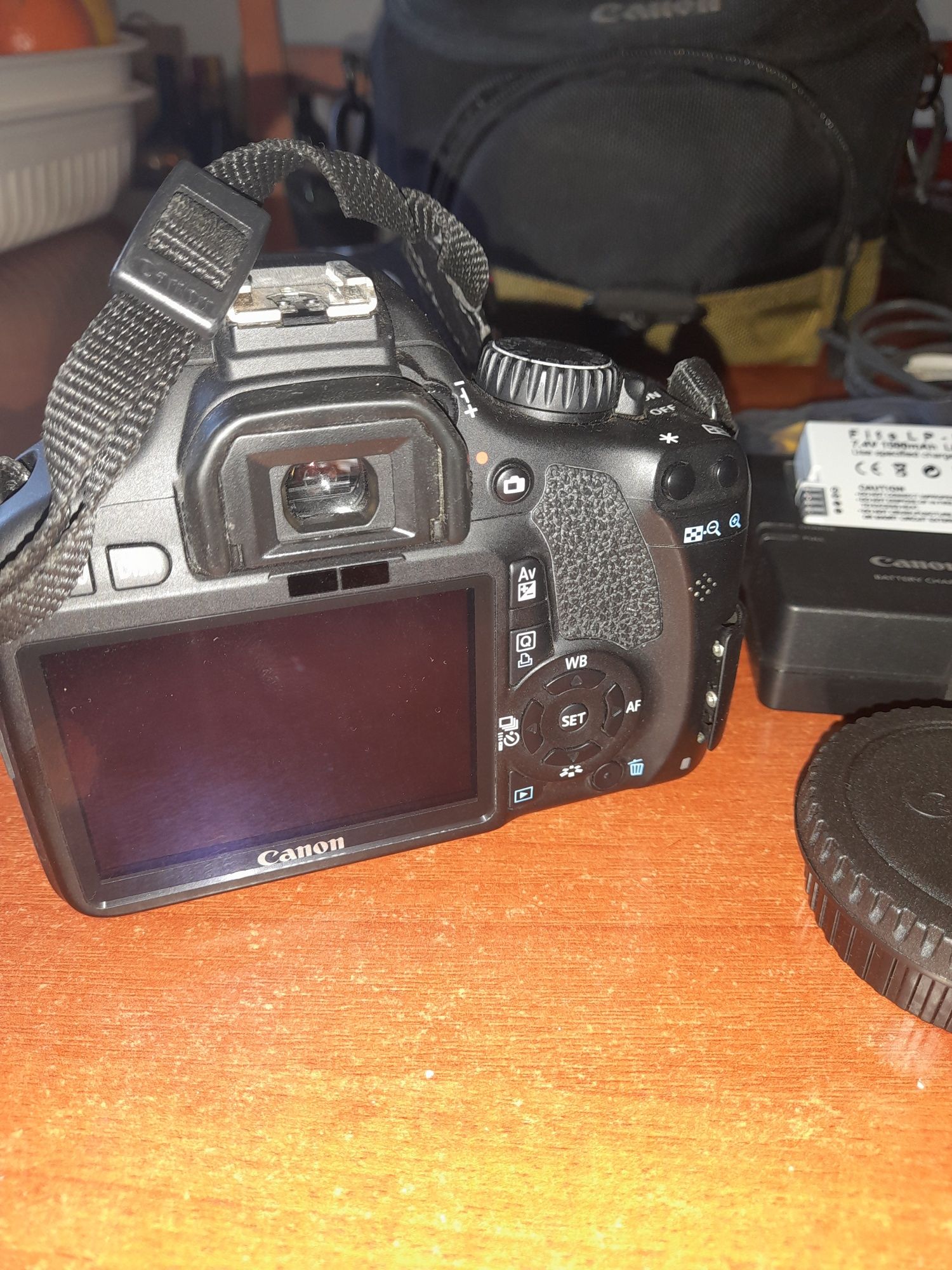 Canon EOS 550D impecável