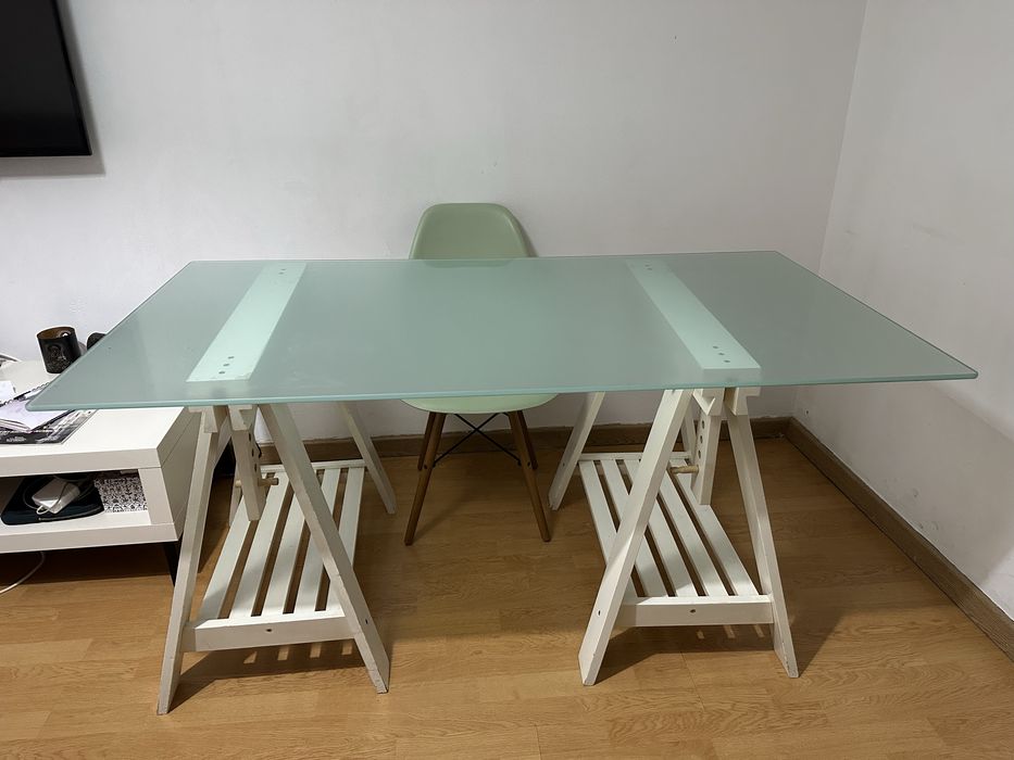 Mesa / secretaria / jantar