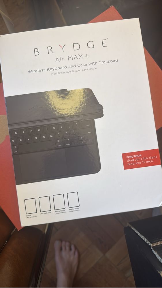 Ipad keyboard and durable travel case - ipad air 4 and ipad pro 11