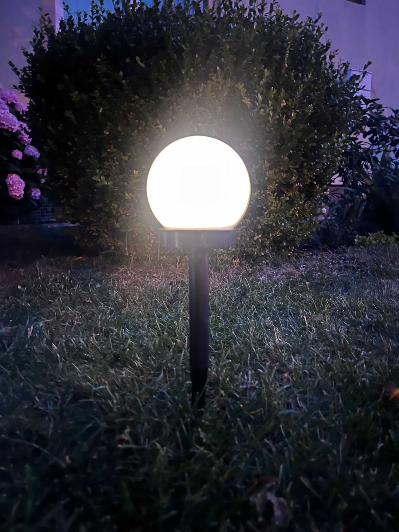 Lampy ogrodowe wbijane, solarne