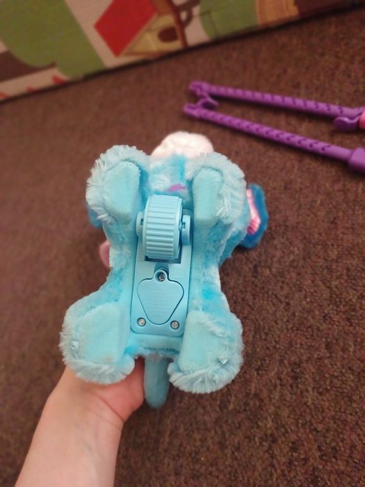 Zabawka interaktywna Furreal piesek (w bardzo dobrym stanie)