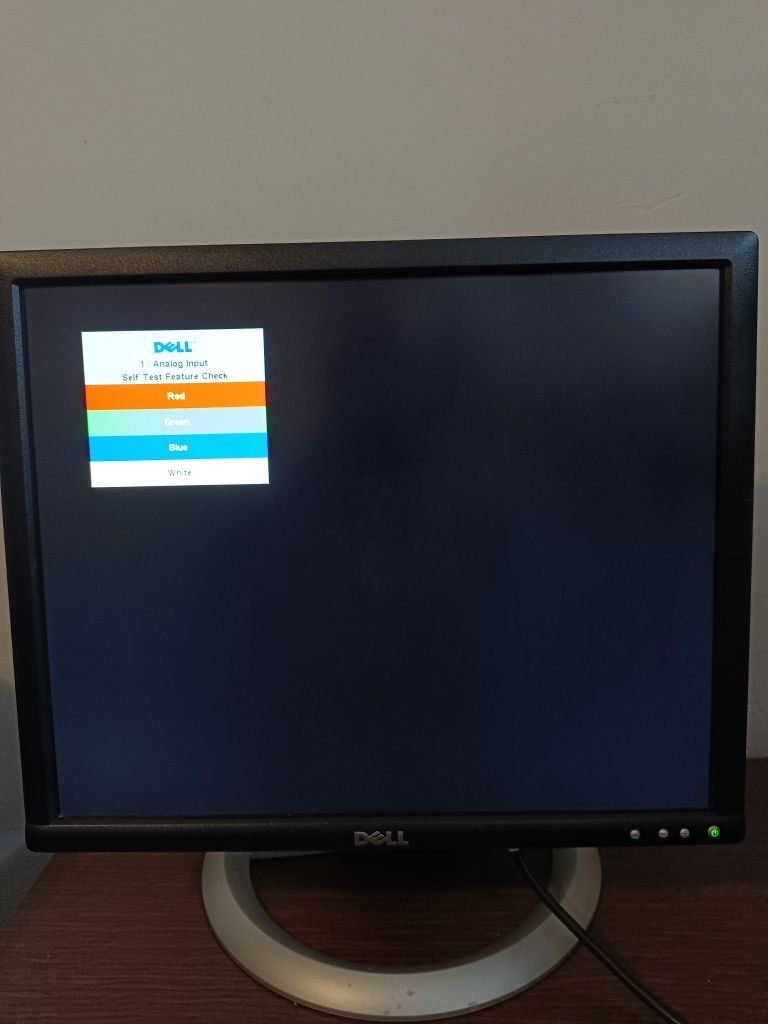 Monitor 19 cali  Dell
