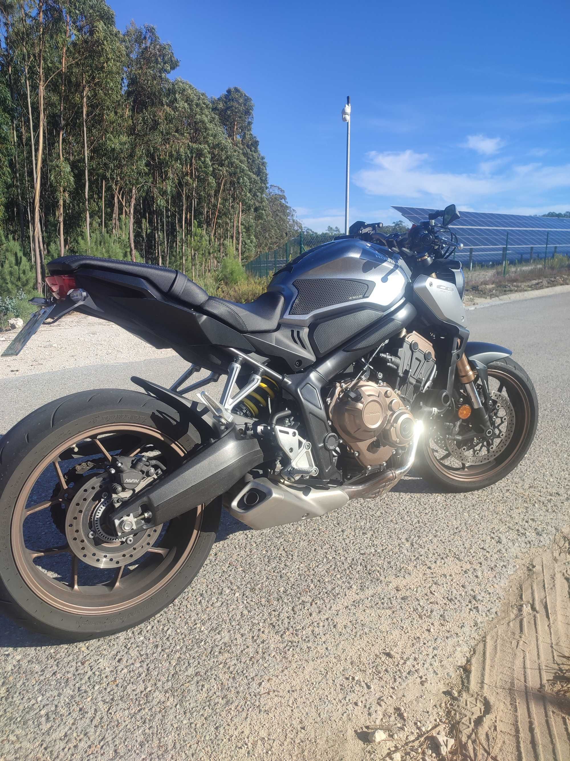 Honda cb650r 2022