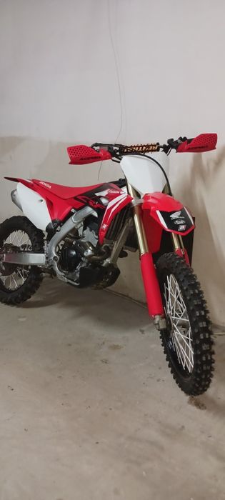 Honda crf 250  (nie sxf yzf rmz kxf)
