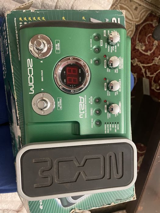 ZooM A-2.1u efekt do gitary akustycznej