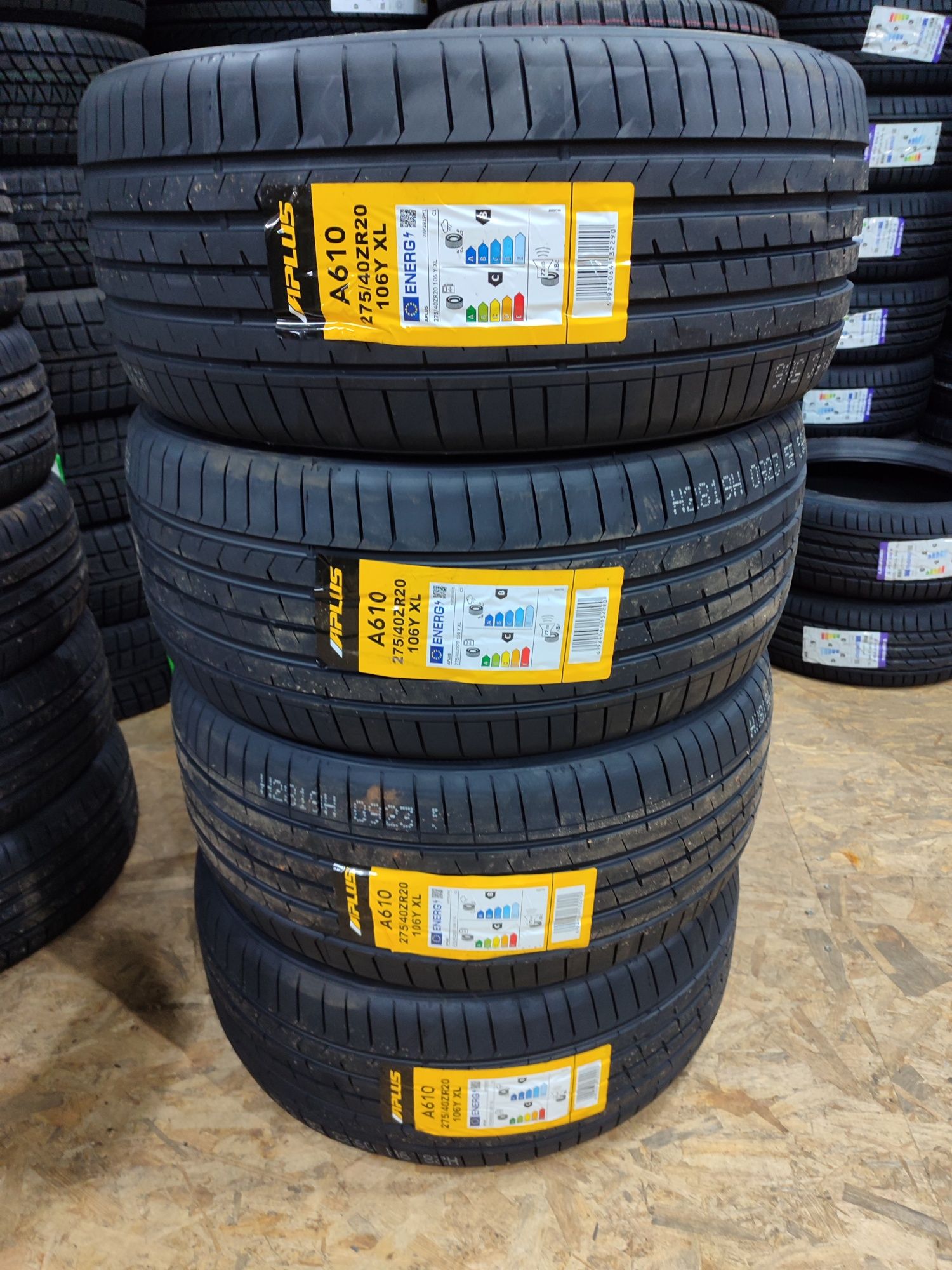 Aplus A610 275/40 R20 106Y XL
