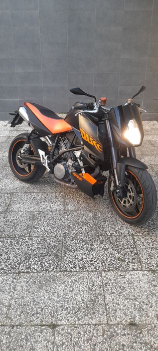 Ktm 990 superduke irrepreensível