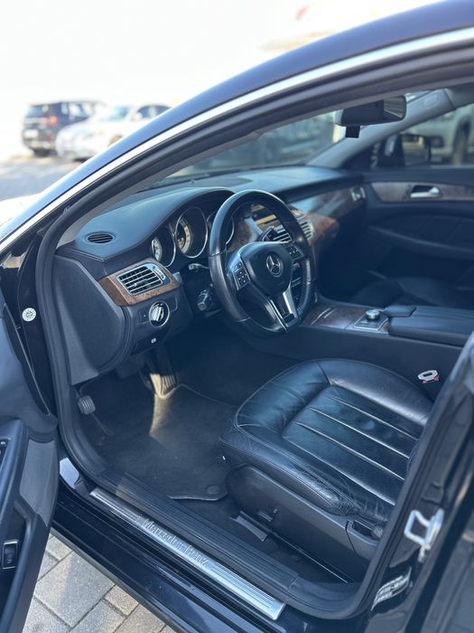 Mercedes-Benz CLS-Class целый не мотанный